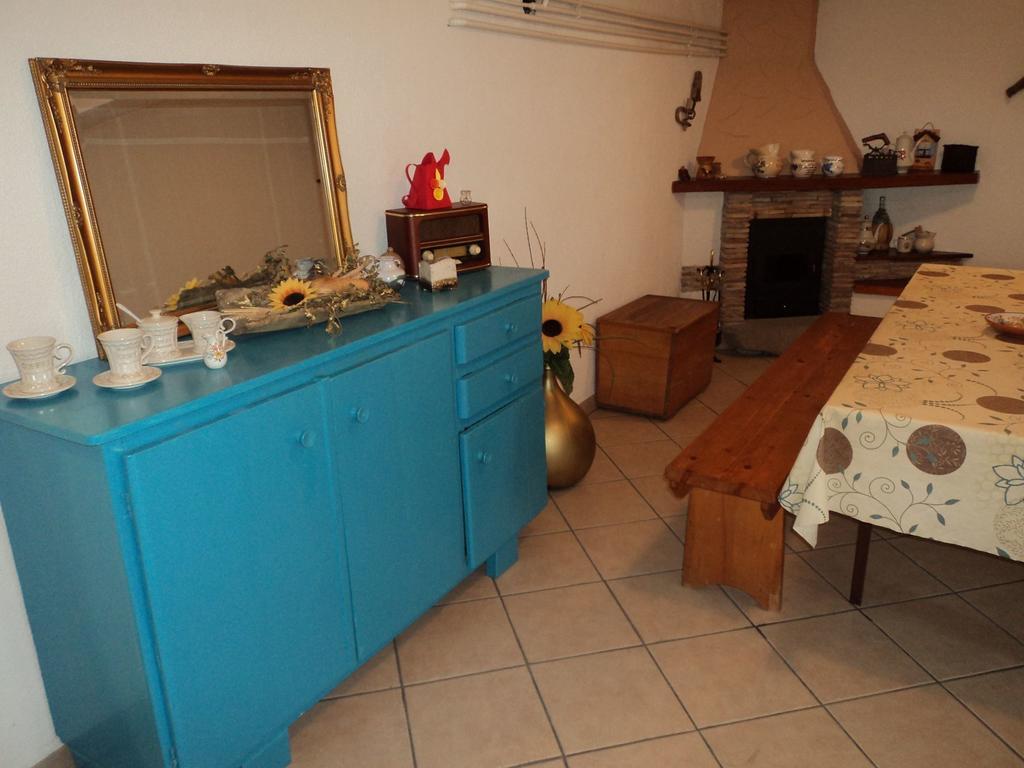 Studio Apartment Md Roc Bilik gambar
